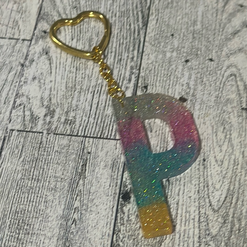 Resin sparkling monogram P key chain handmade